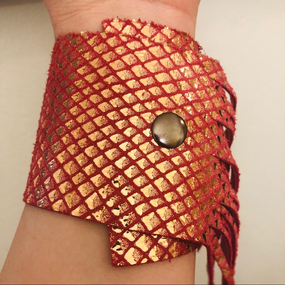Pink gold leather cuff - Picture 3 of 9
